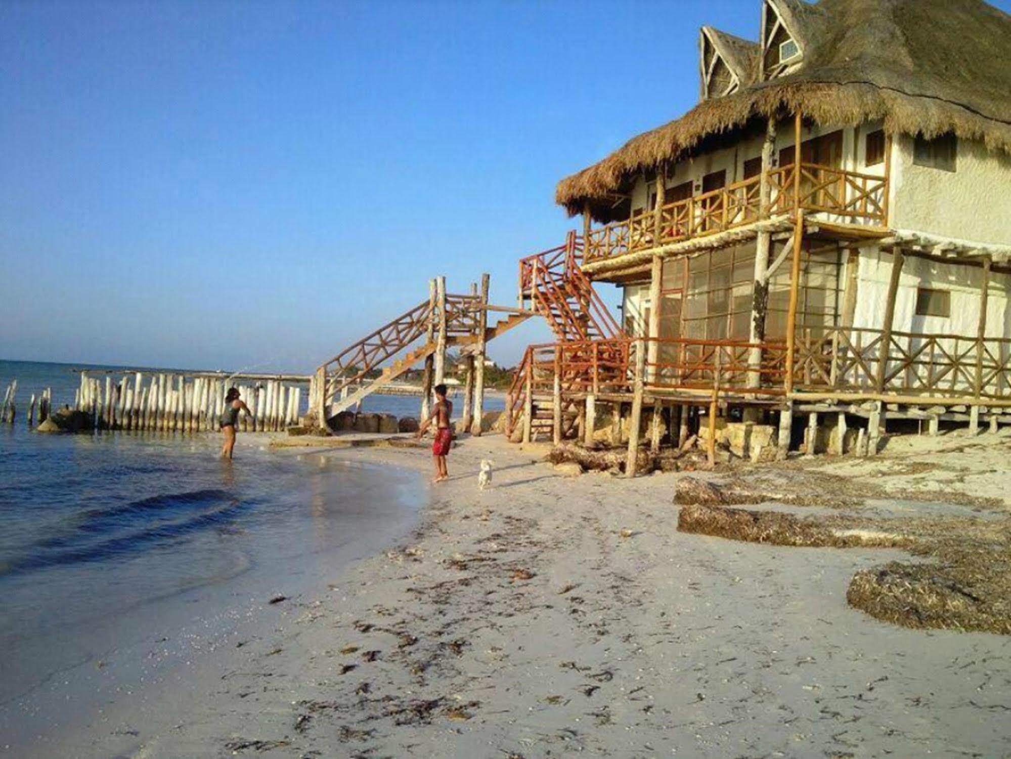 Hotel Golden Paradise 3*
